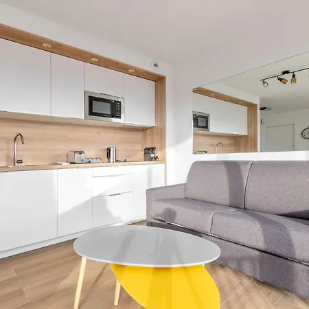 Cosy With Balcony -6p-proche Paris