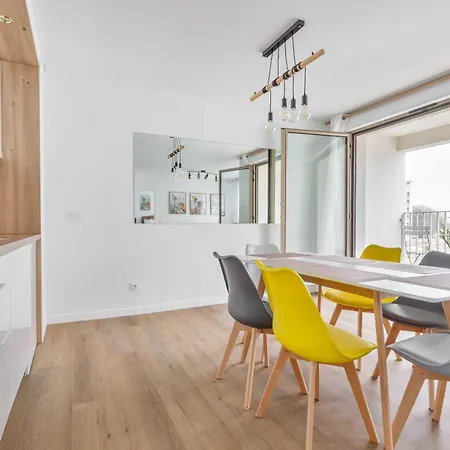 Cosy With Balcony -6p-proche Paris *