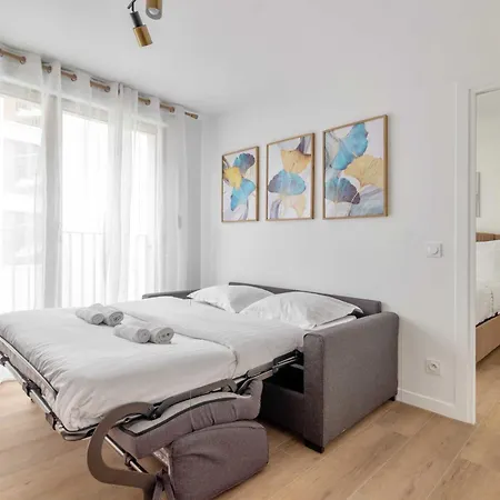 Cosy With Balcony -6p-proche Paris