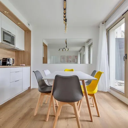 Apartment Cosy With Balcony -6p-proche Paris