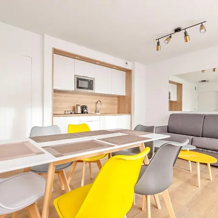 Cosy With Balcony -6p-proche Paris *